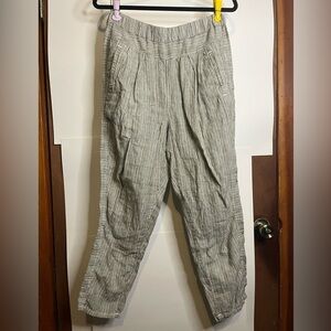 Anthropologie Women’s Size S Gray & White Pinstriped Linen Cropped Pants